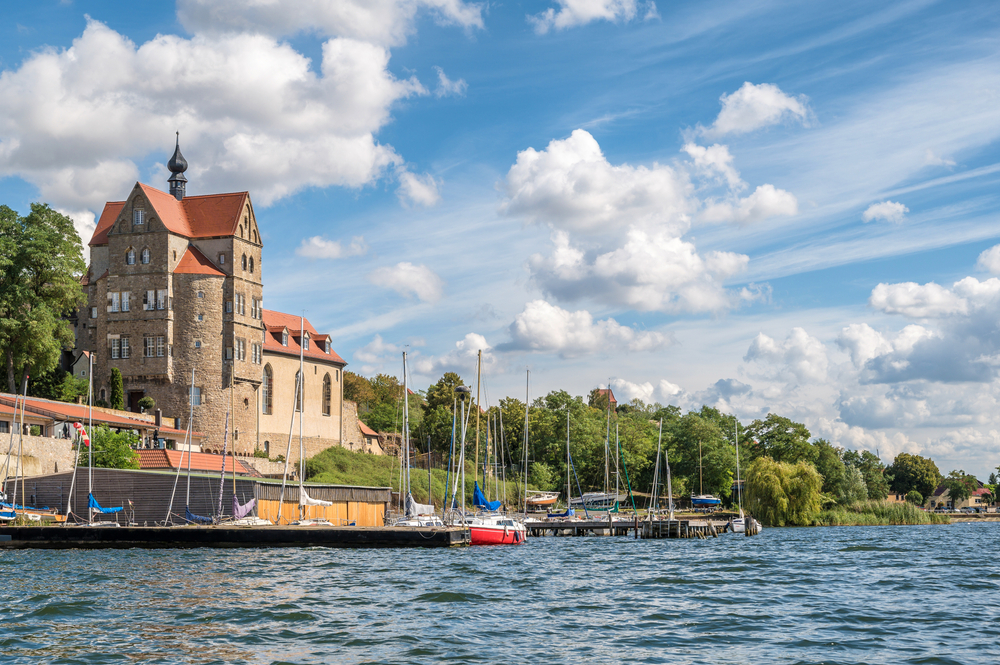 Seeburg,Castle,On,The,Banks,Of,The,Süßen,See,In